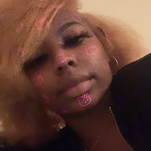 Meet your Posher, Diondra